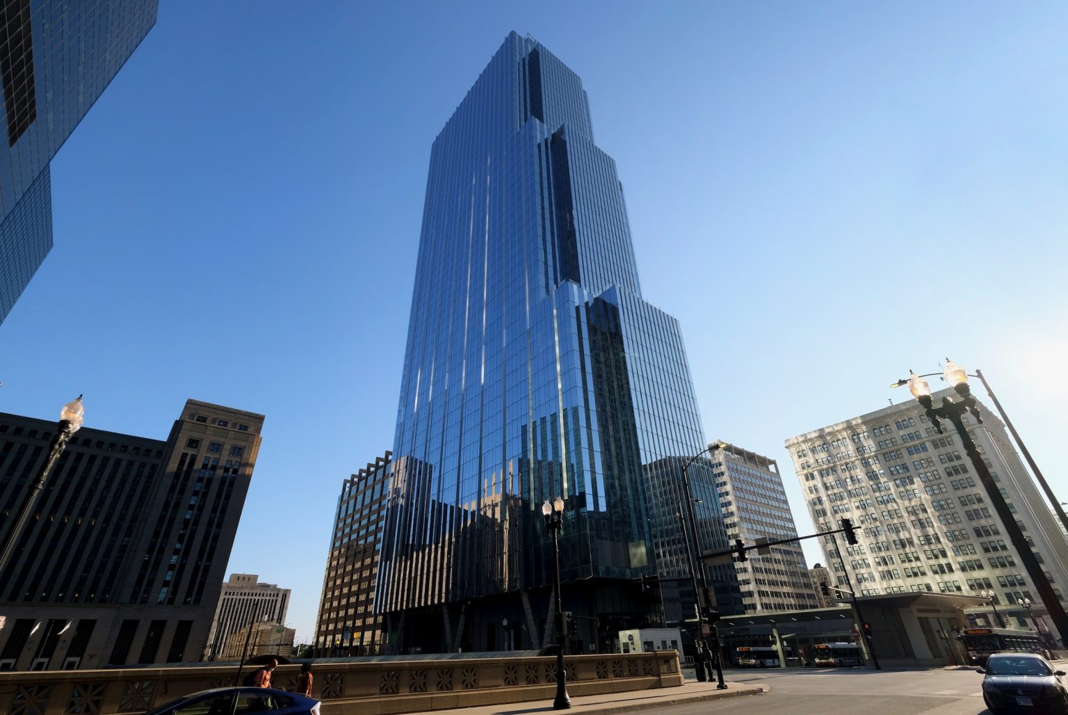 Glass Installation For S Canal Street Reaches Full Height In West