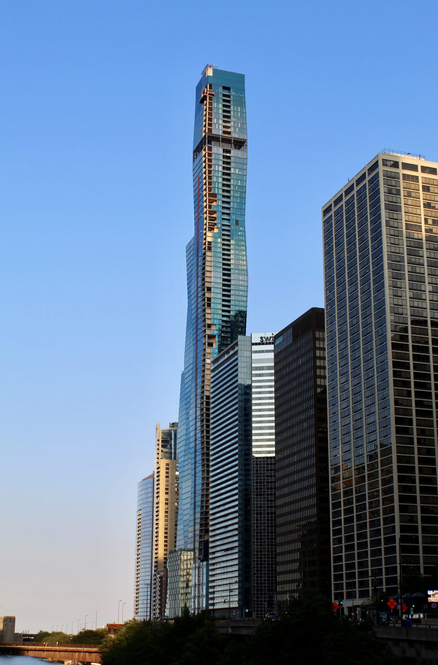 Vista Tower, facing east towards the mouth of the Chicago River