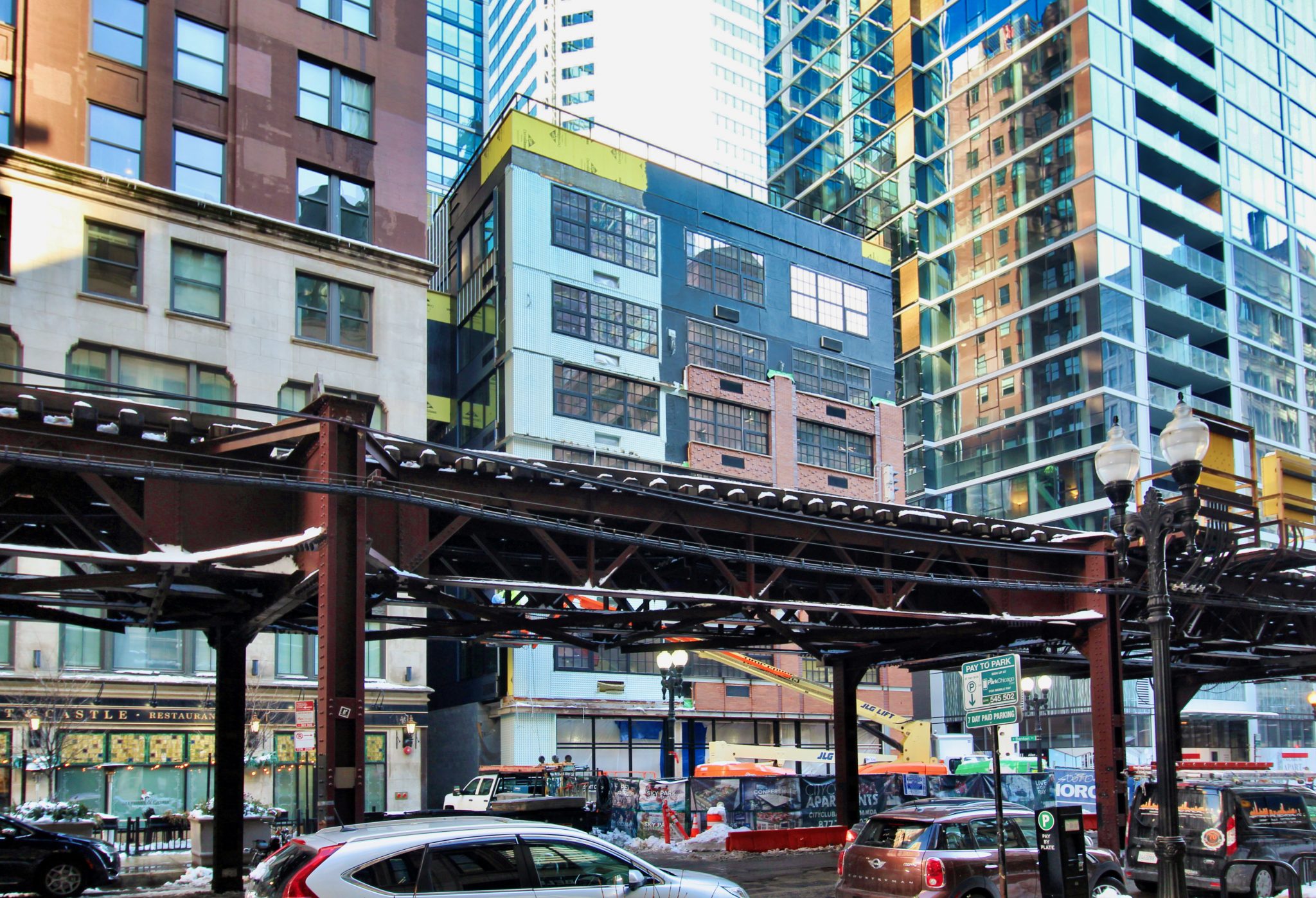 City Club Apartments MDA Phase II Wraps Up Facade in The Loop - Chicago