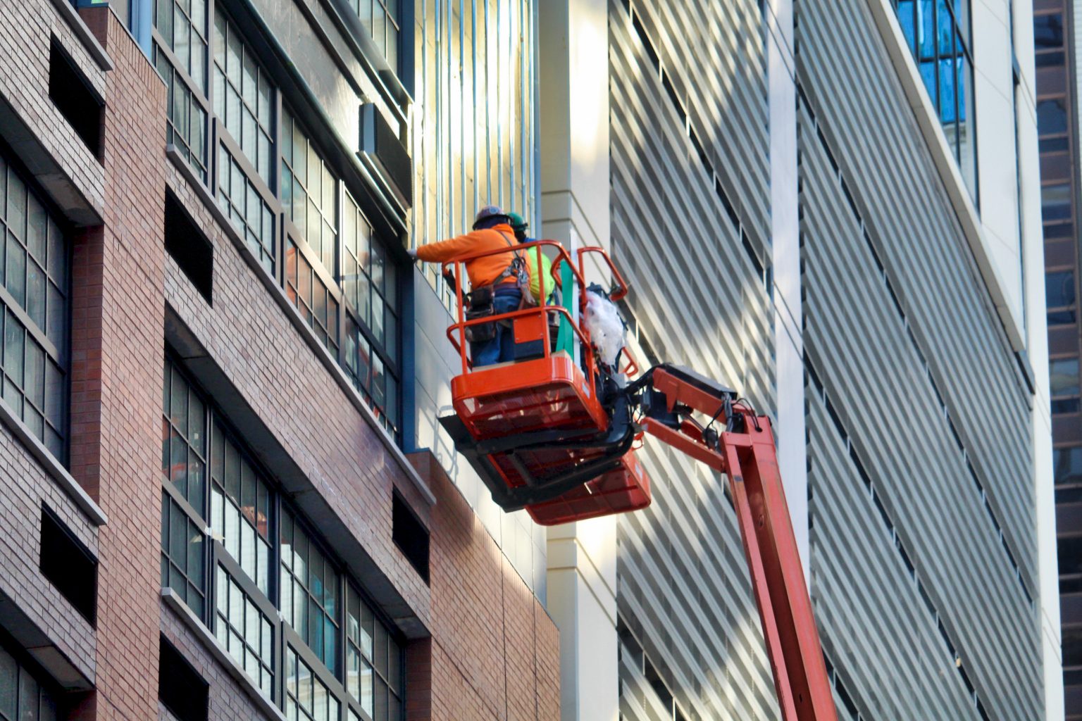 City Club Apartments MDA Phase II Wraps Up Facade in The Loop - Chicago