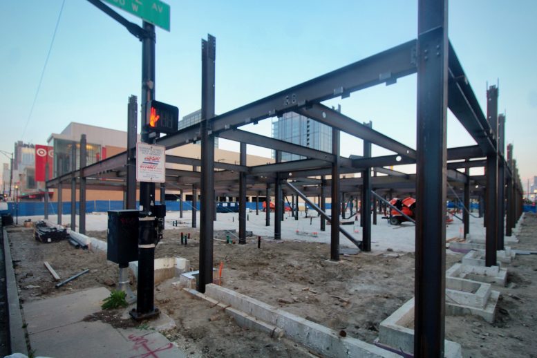CA6 Structural Work Rises Above Grade in West Loop - Chicago YIMBY