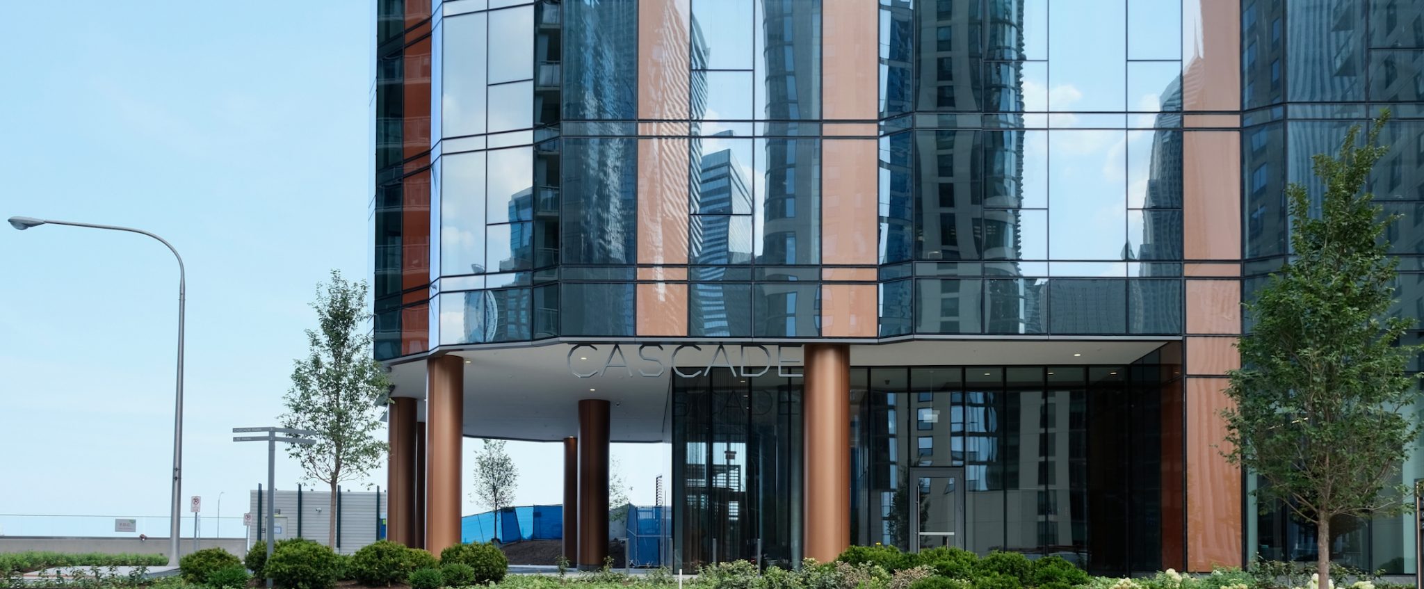 Cascade Apartments and Cascade Park Open in Lakeshore East Chicago YIMBY