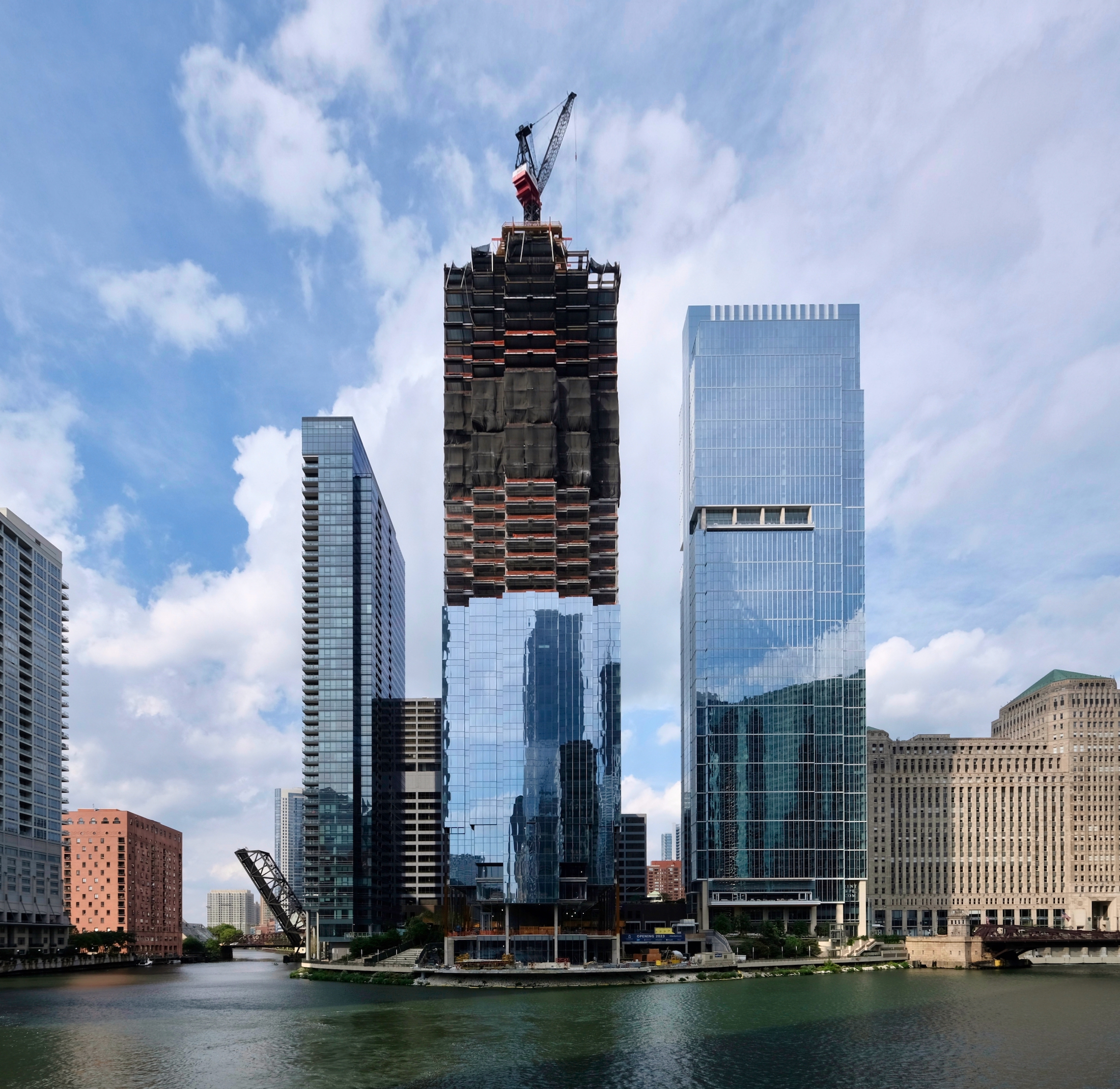 Salesforce Tower Chicago (center)