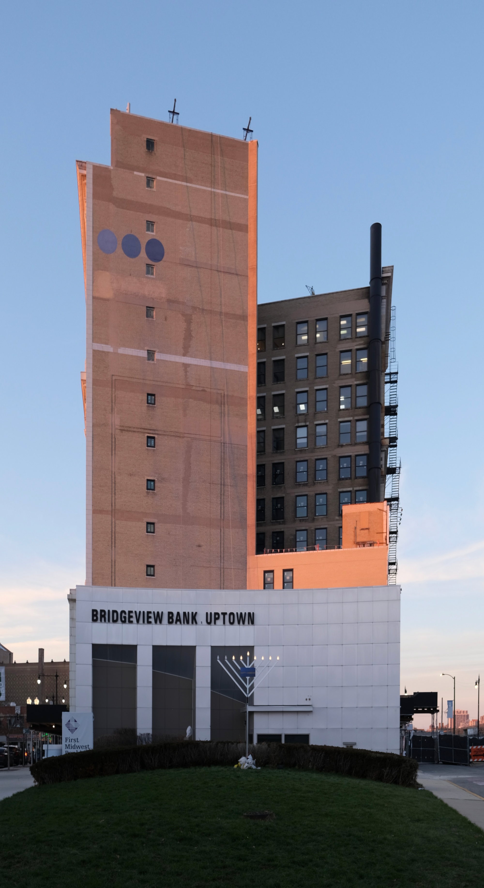 Bridgeview Bank Building
