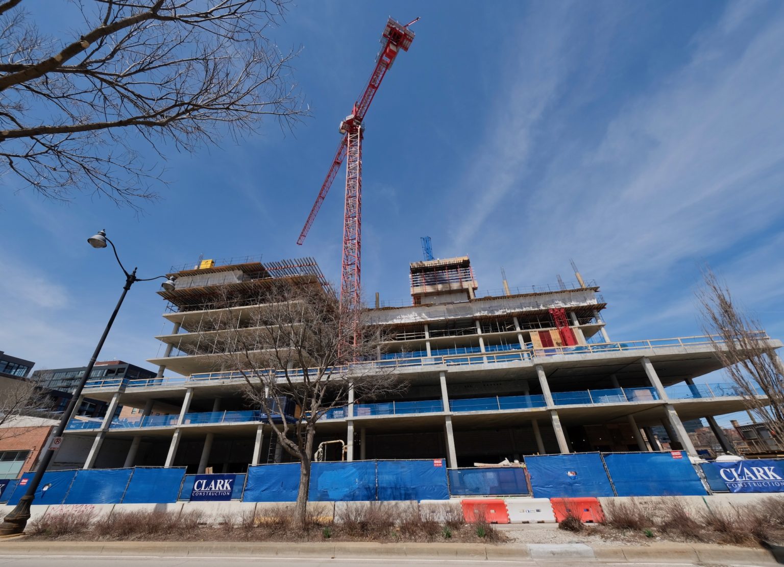 160 N Elizabeth Street Surpasses Seventh Floor in West Loop - Chicago YIMBY