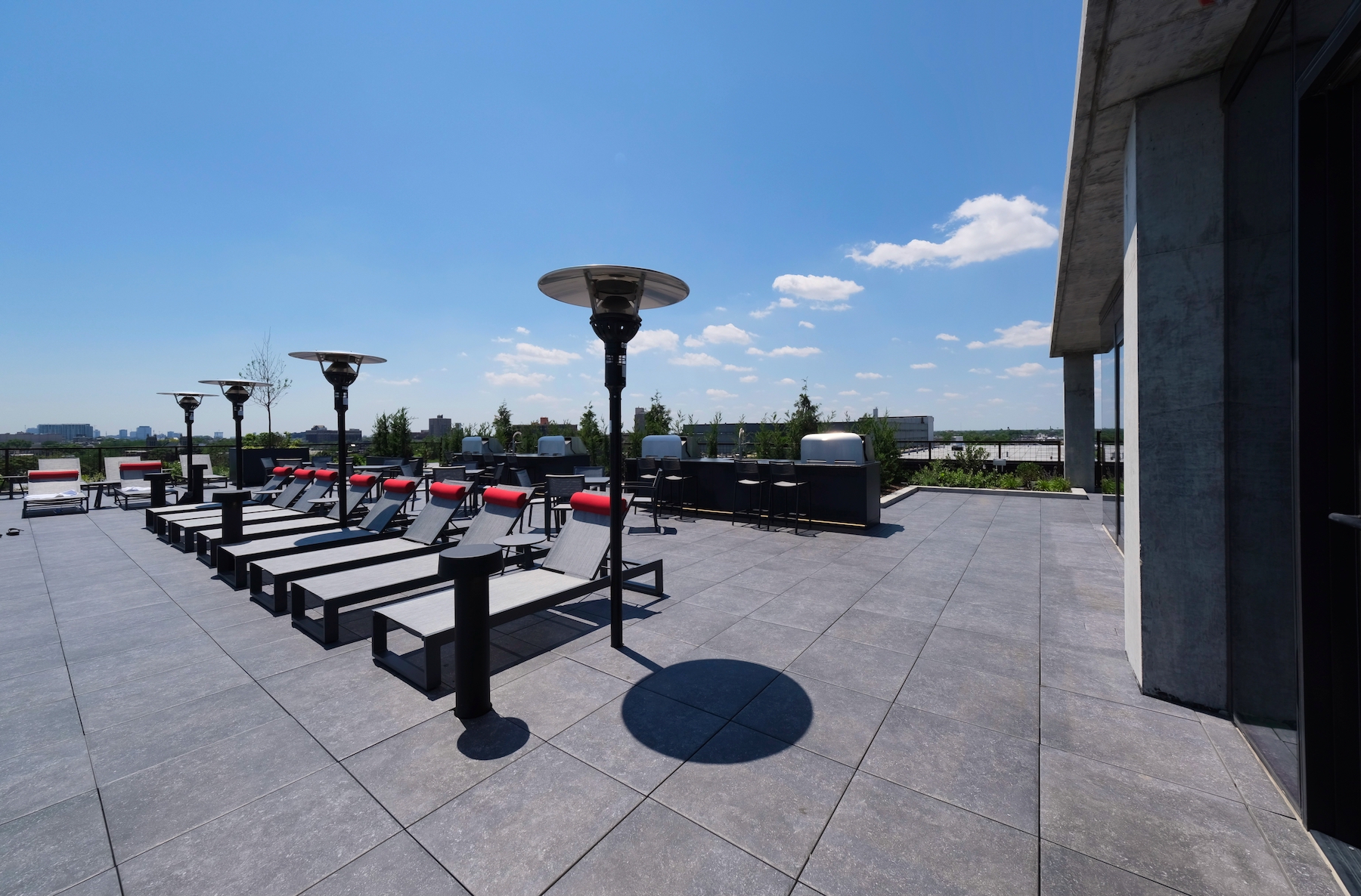 Optima Lakeview rooftop deck