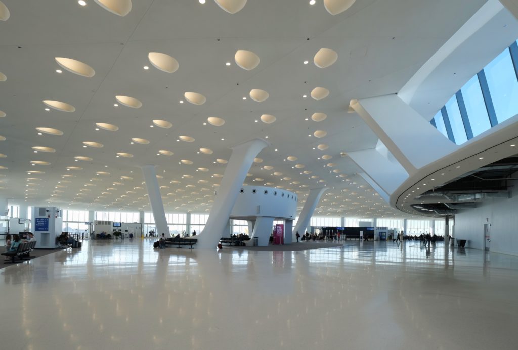 A Look Inside The Newly Complete Terminal 5 Expansion At O'Hare ...