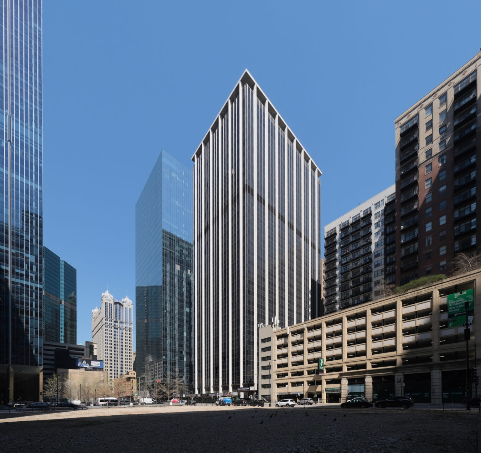 Scaffolding Spotted for Illinois Bell Building Renovation in The Loop ...