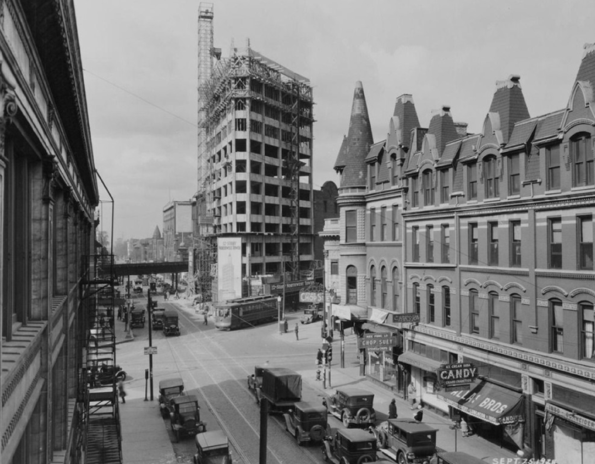 1958 West North Avenue photo 2