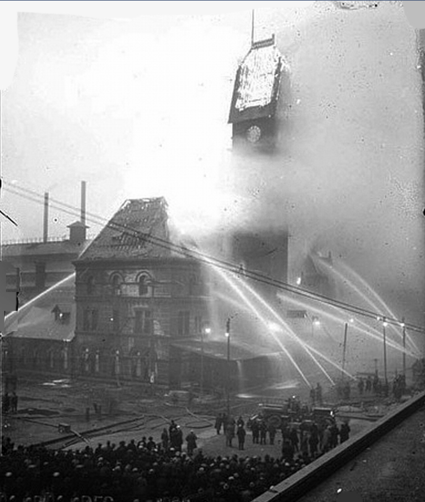 Dearborn Station in 1922 fire