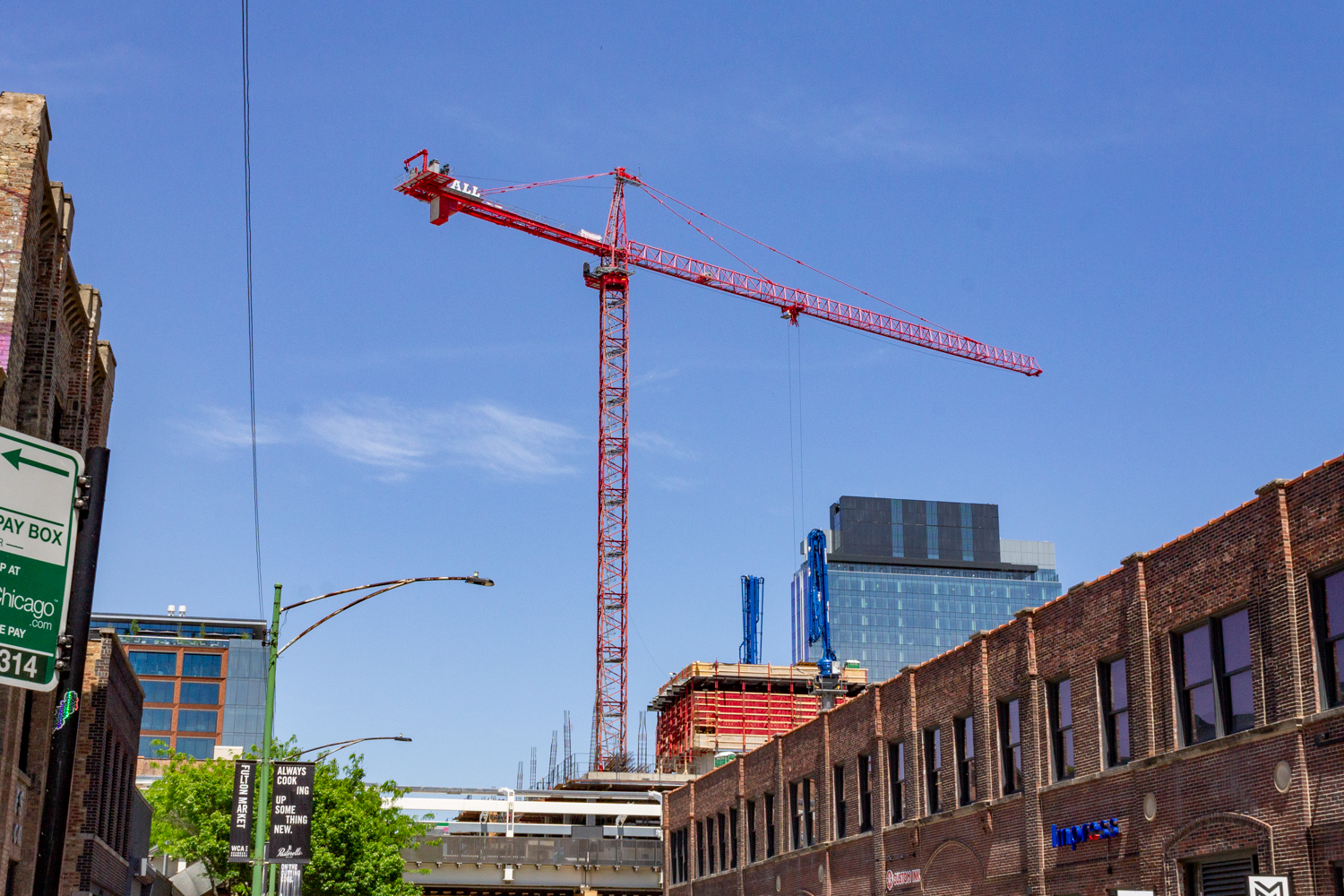 919 West Fulton tower crane