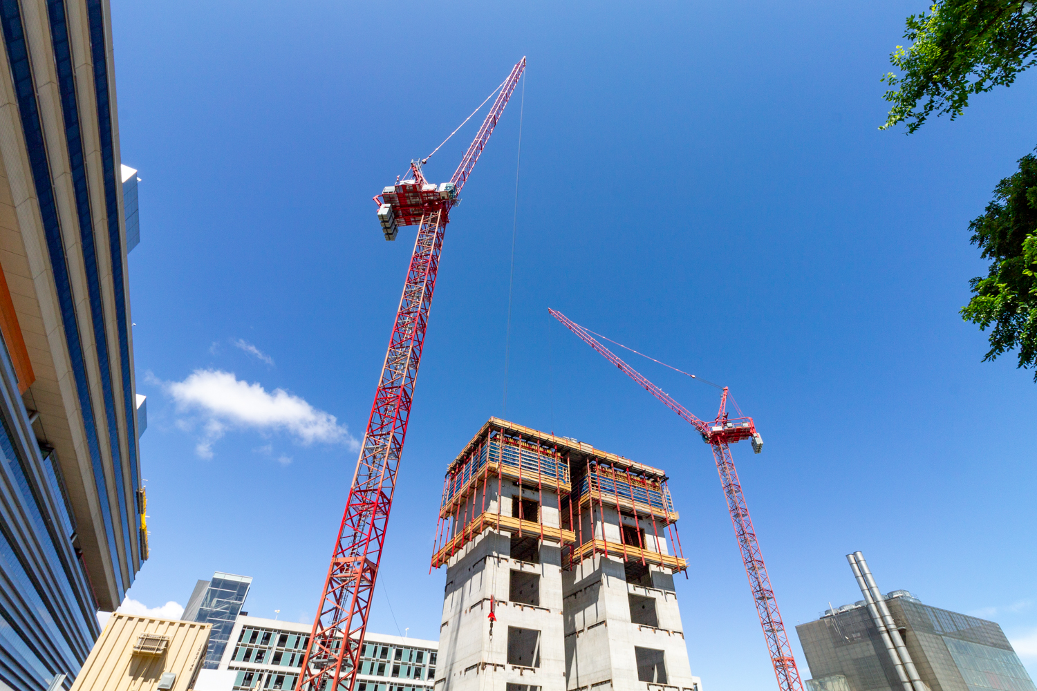 Two tower cranes UChicago Medicine