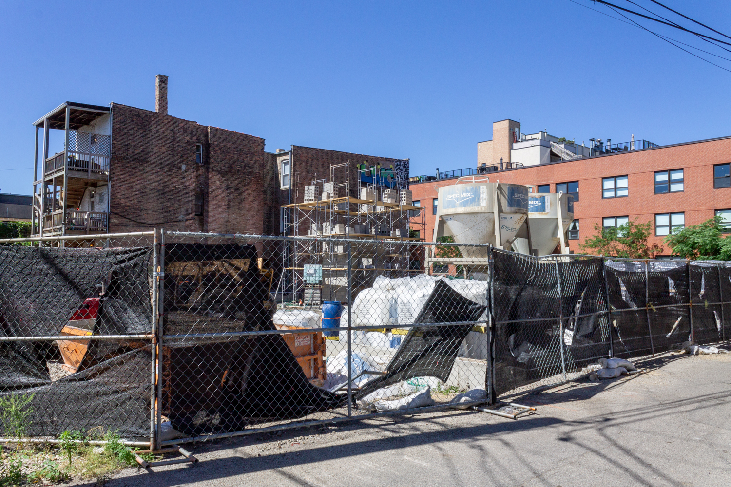 Kensington School 1745 N Damen Avenue construction