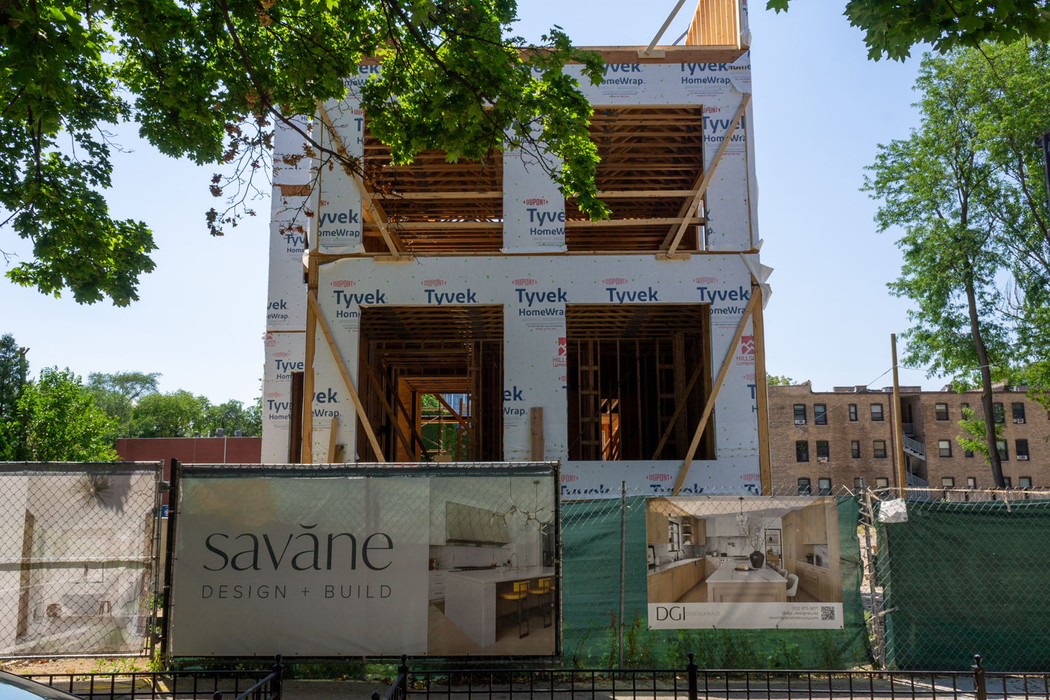 2338 N Cleveland Avenue construction