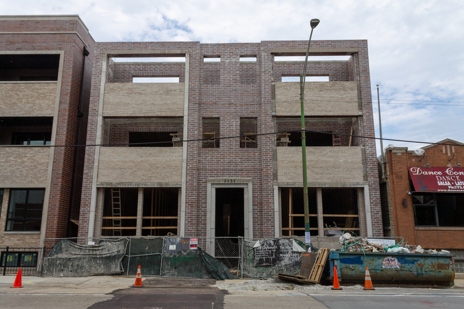 3121 North Clybourn Avenue construction