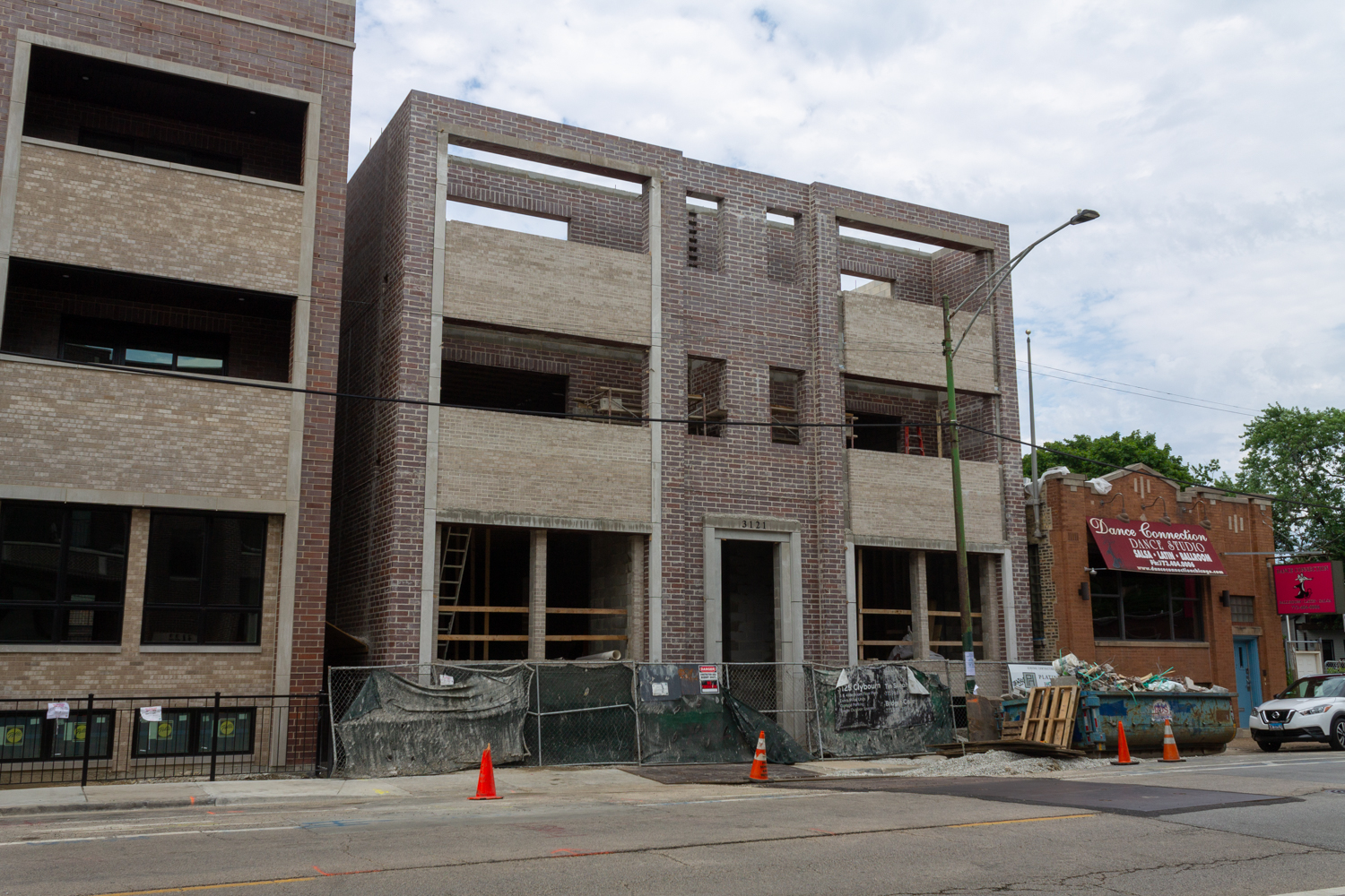 3121 North Clybourn Avenue construction