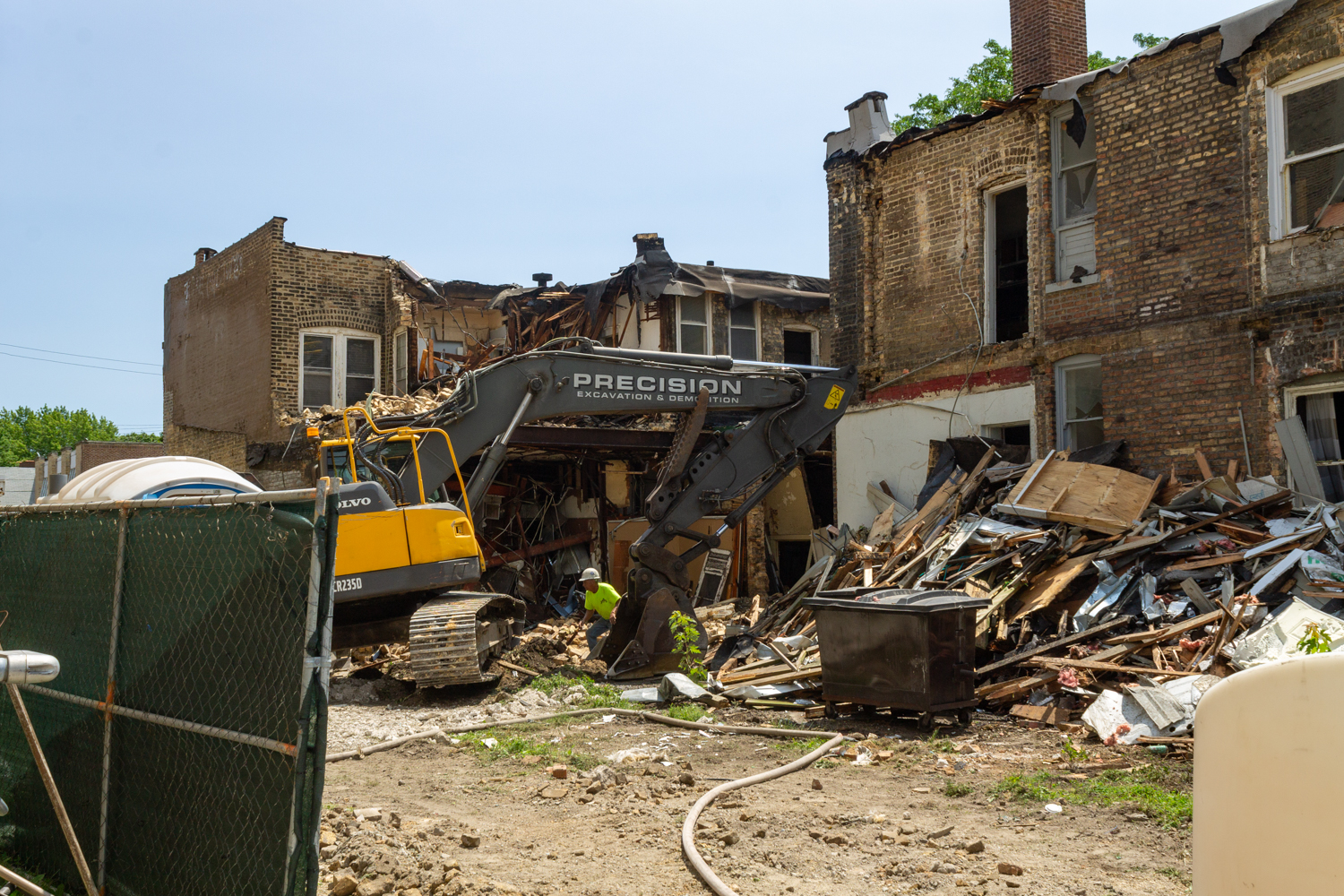 4640 North Western Avenue demolition and construction