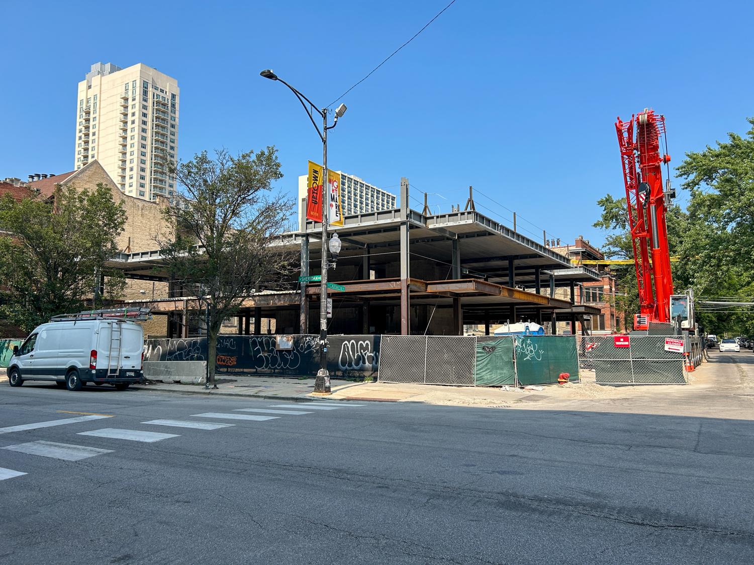 5035 North Sheridan construction