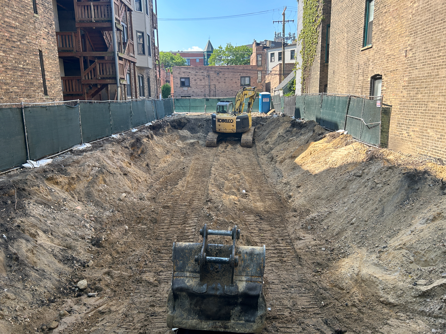 855 West Lill Avenue construction