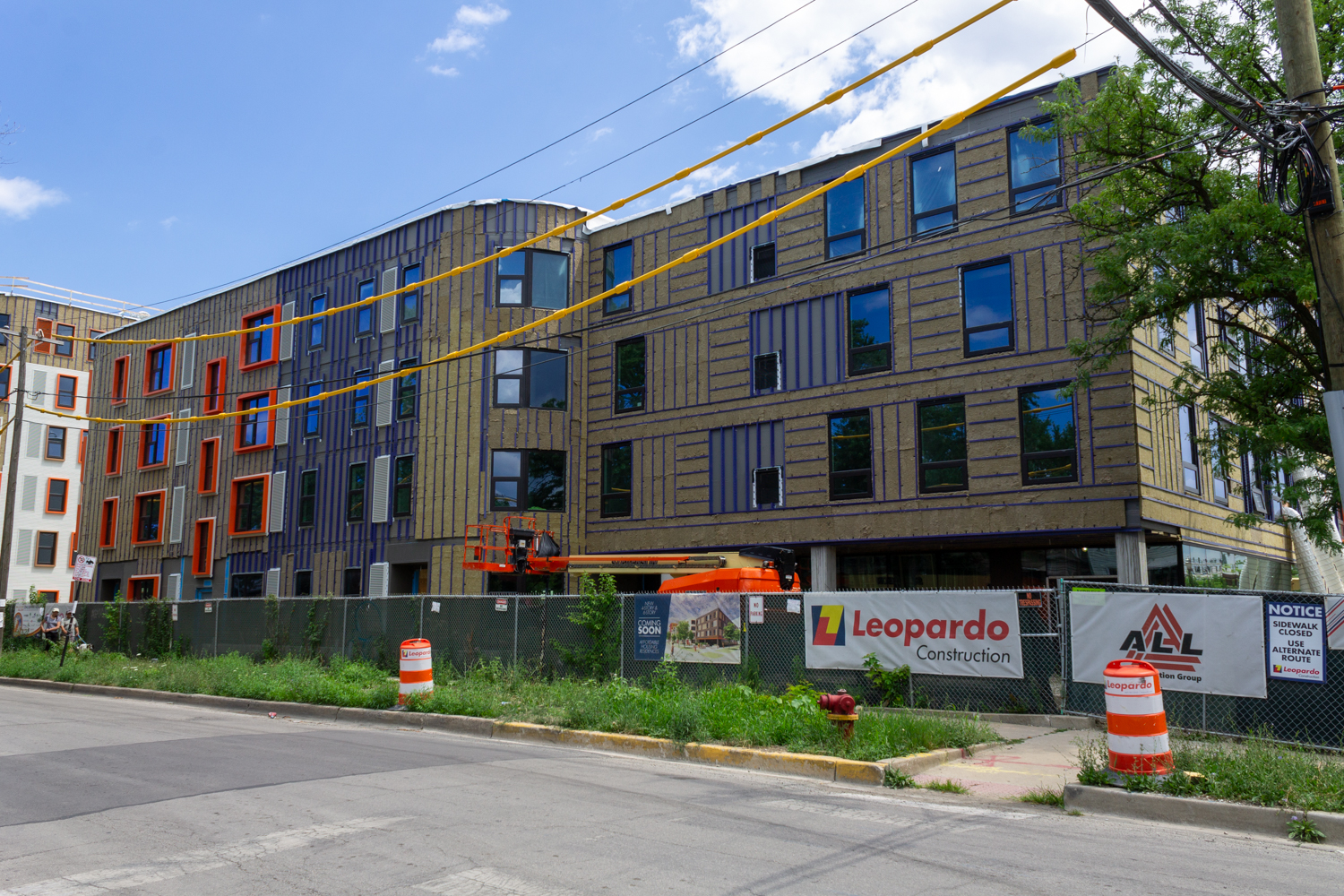 Encuentro Square construction