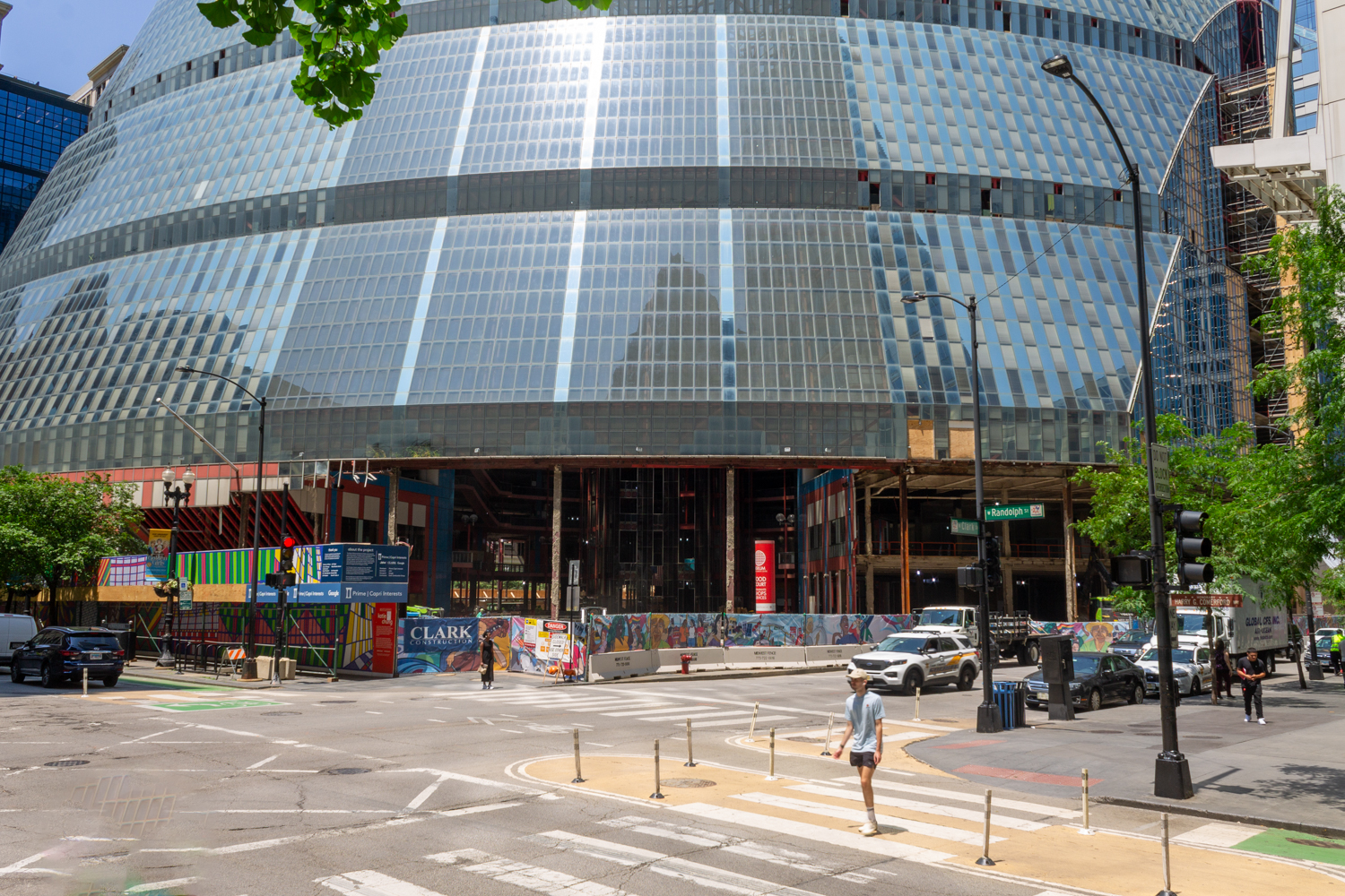 Thompson Center tower crane permitted