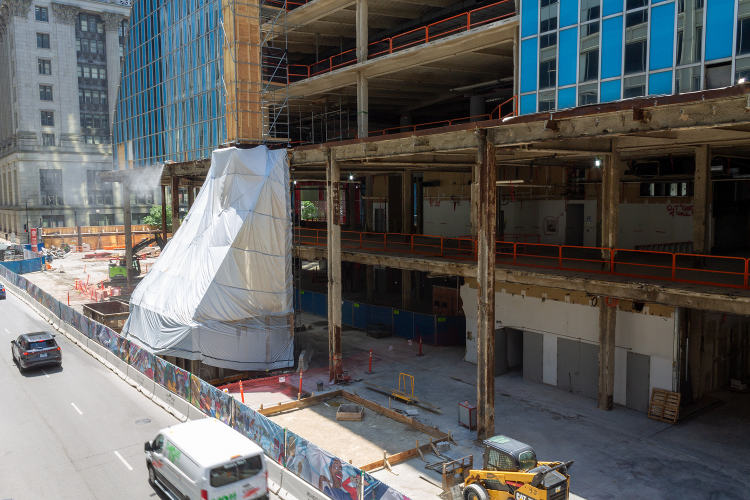 Thompson Center tower crane permitted