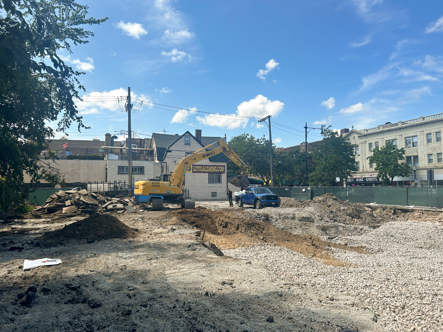 6350 North Glenwood Avenue construction