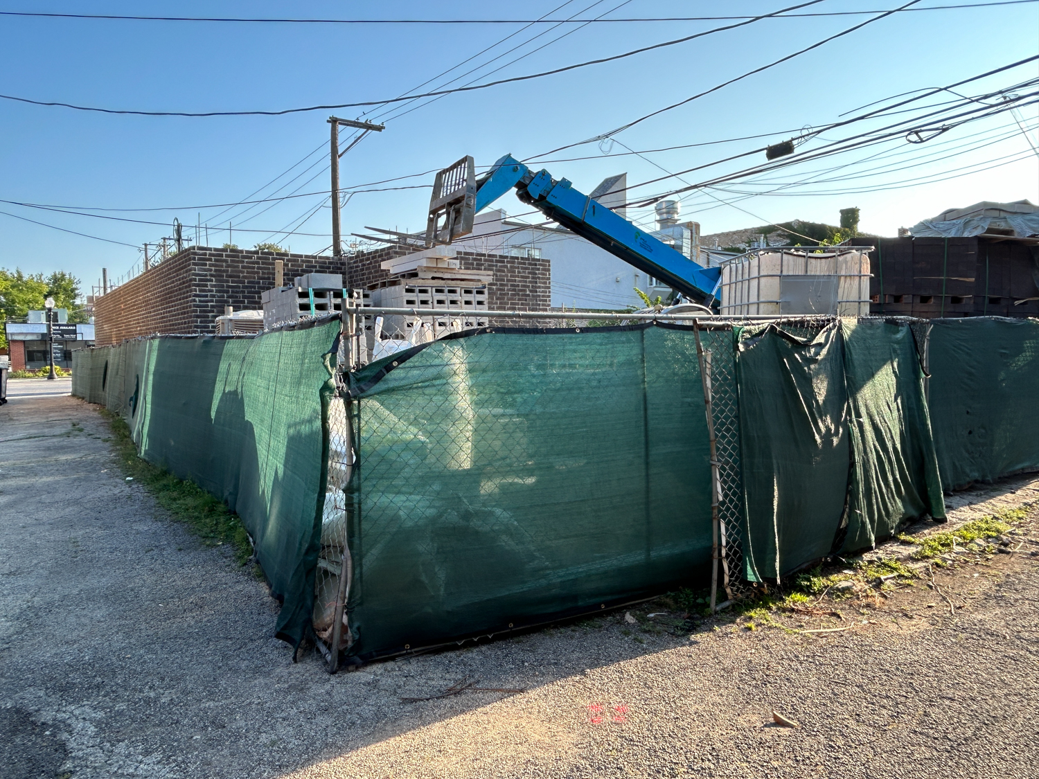 1619 West Lawrence Avenue construction