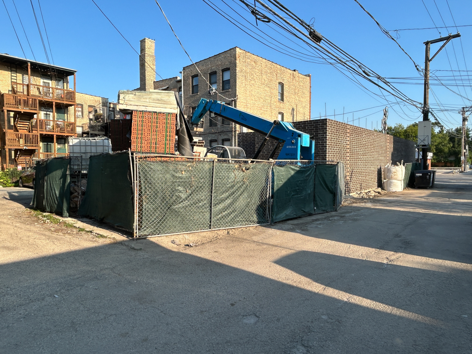 1619 West Lawrence Avenue construction