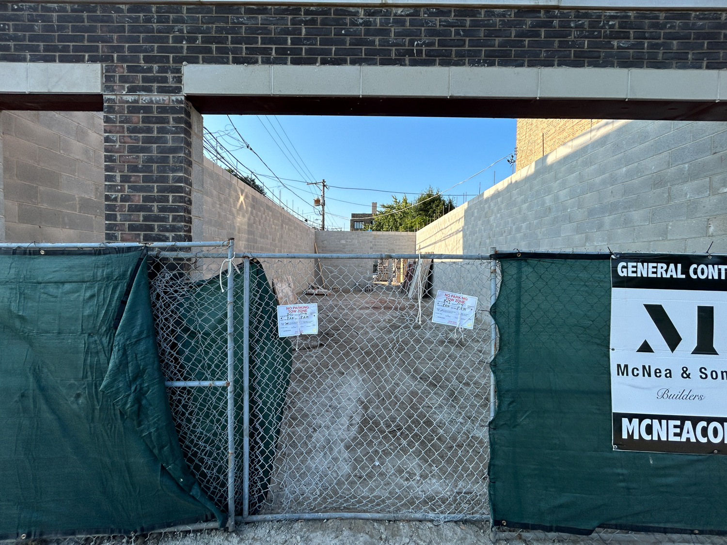 1619 West Lawrence Avenue construction