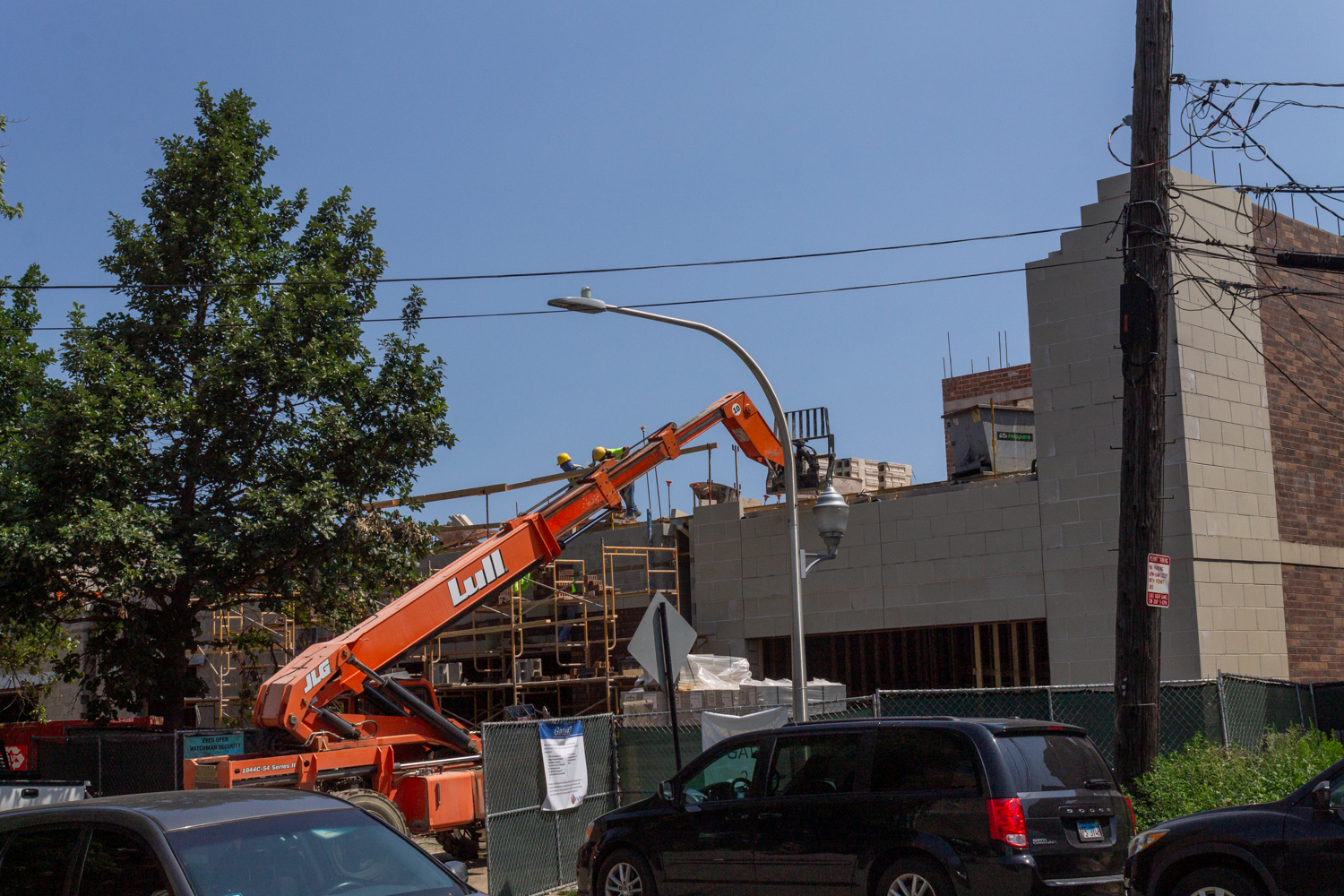 3951 North Wayne Avenue construction