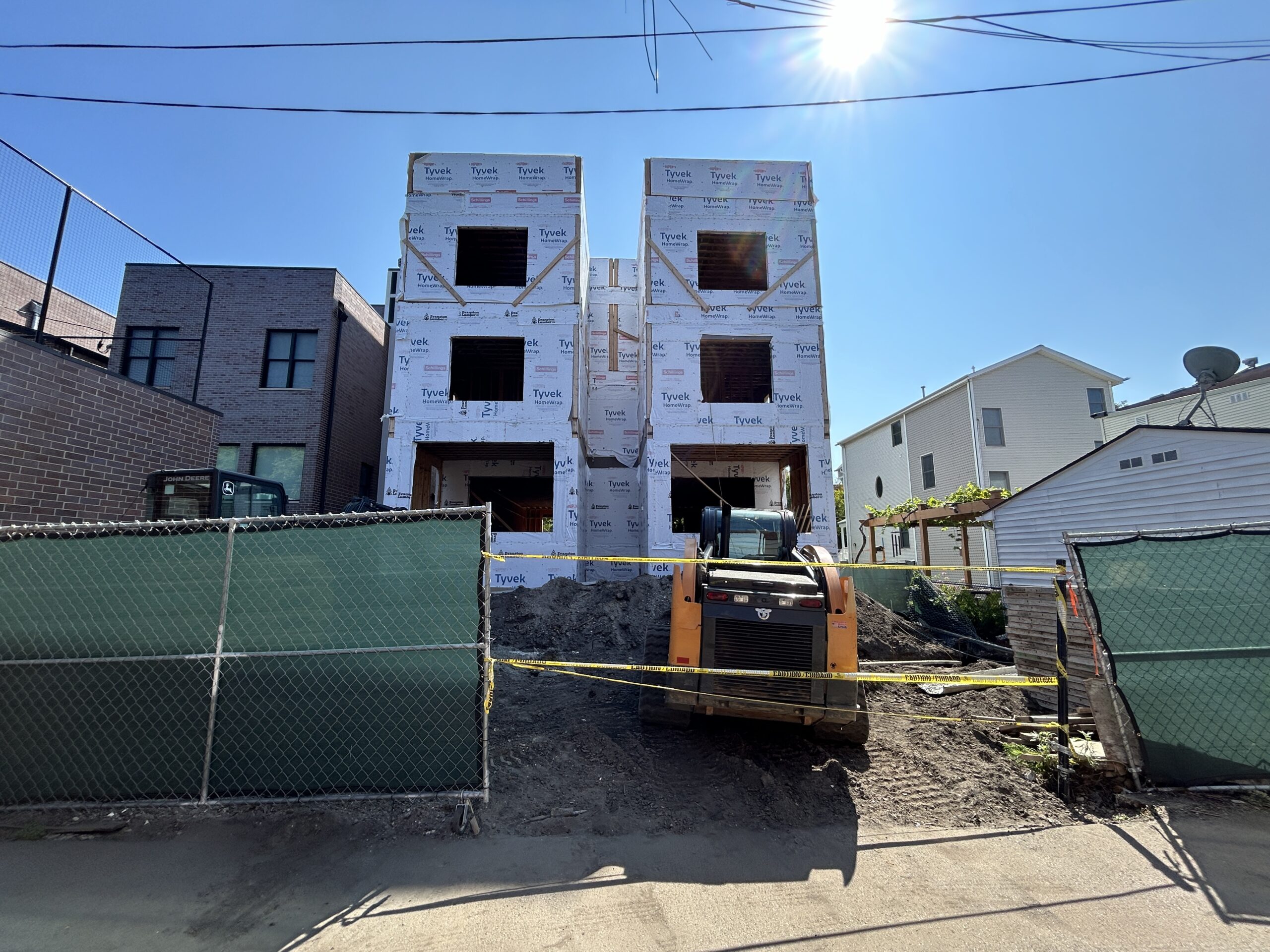 2654 North Greenview Avenue construction