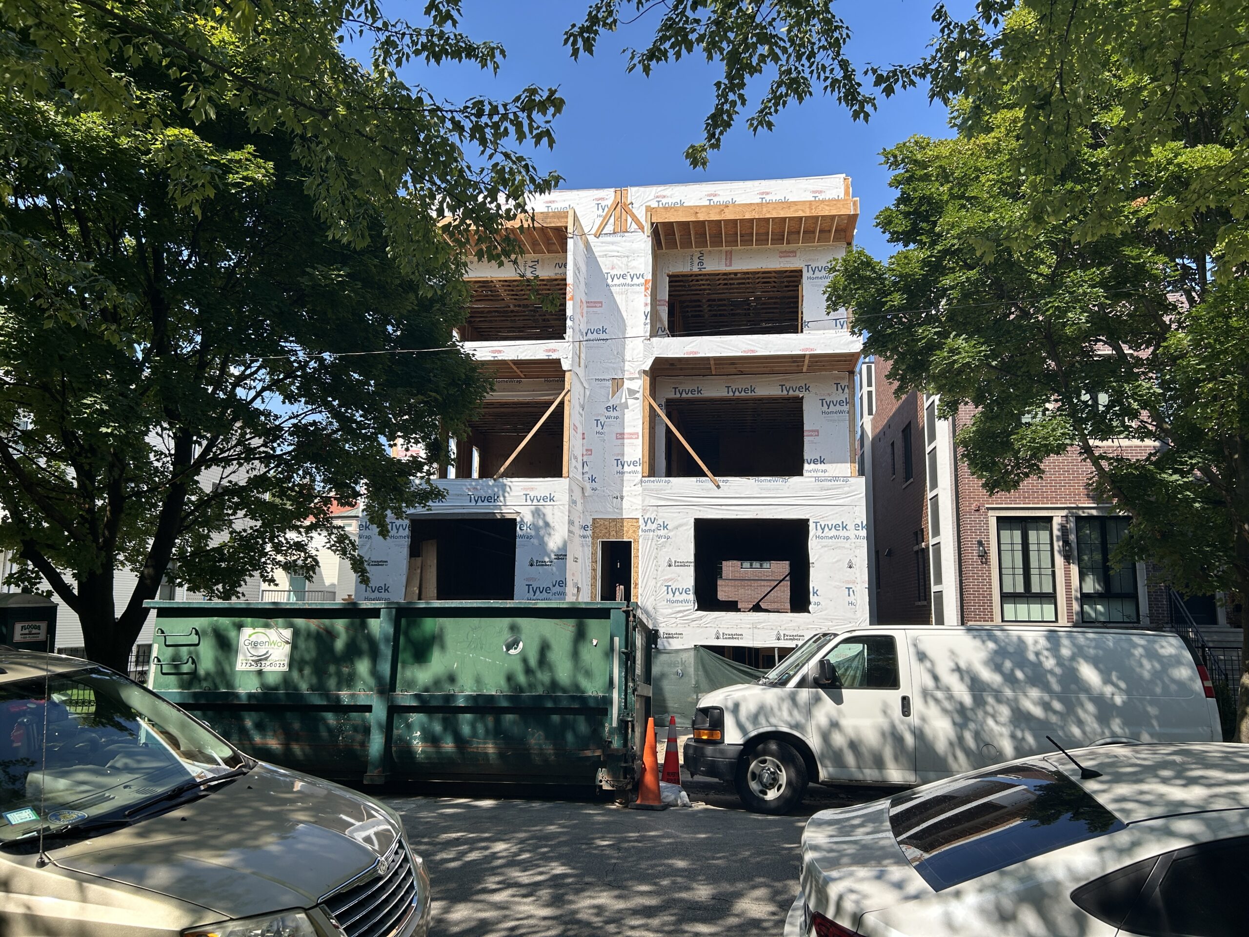 2654 North Greenview Avenue construction