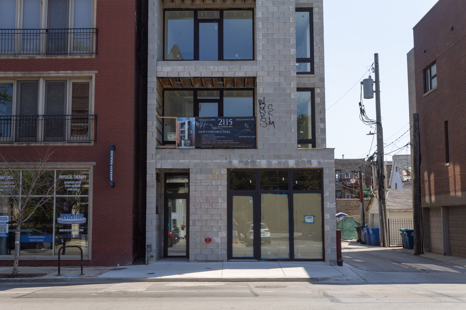 2115 North Damen Avenue construction