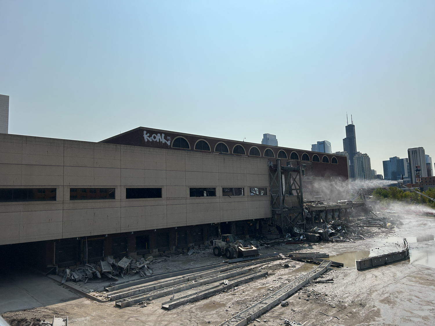 Demolition of the Chicago Tribune Freedom Center begins