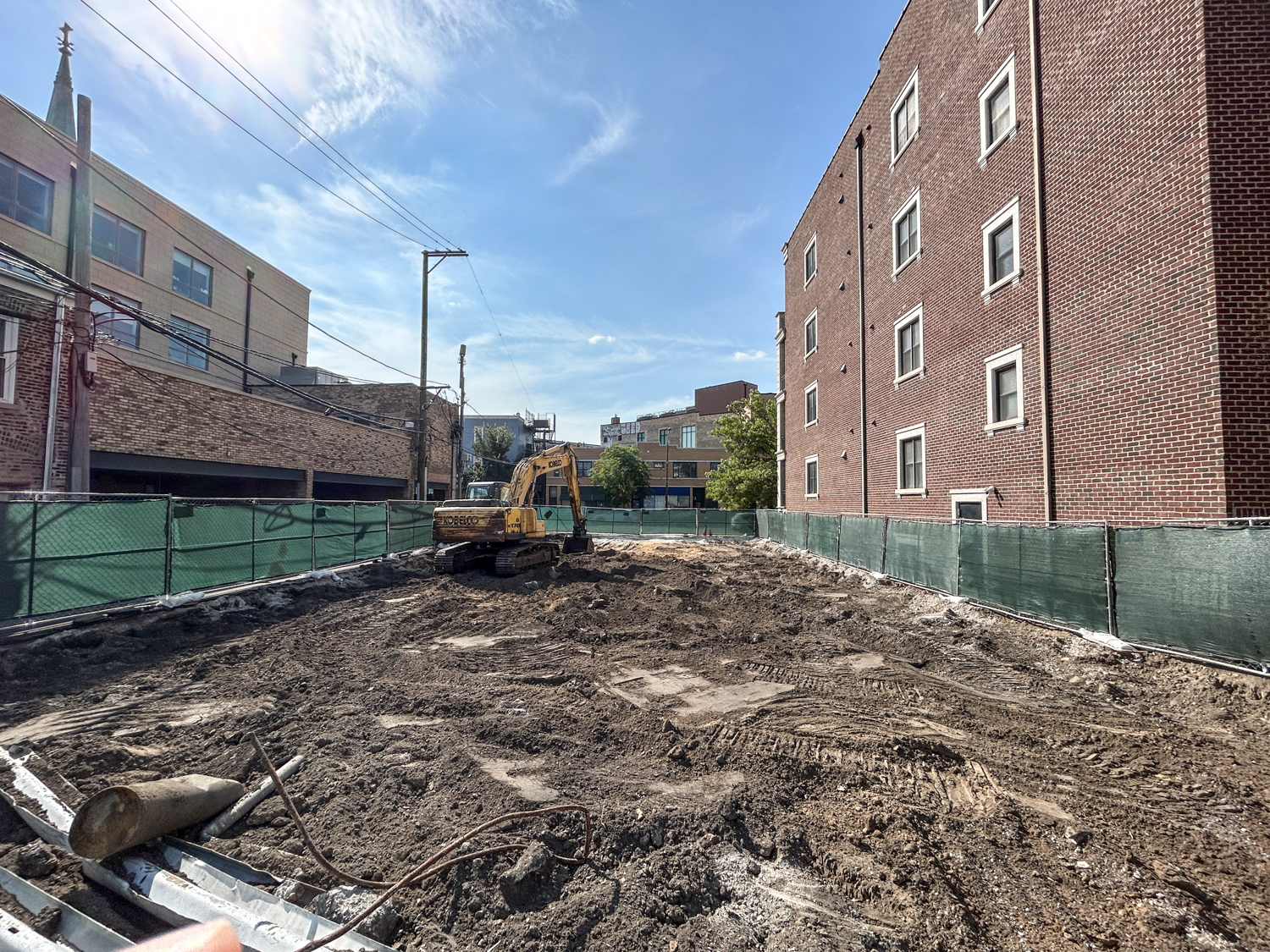 3015 North Southport Avenue construction