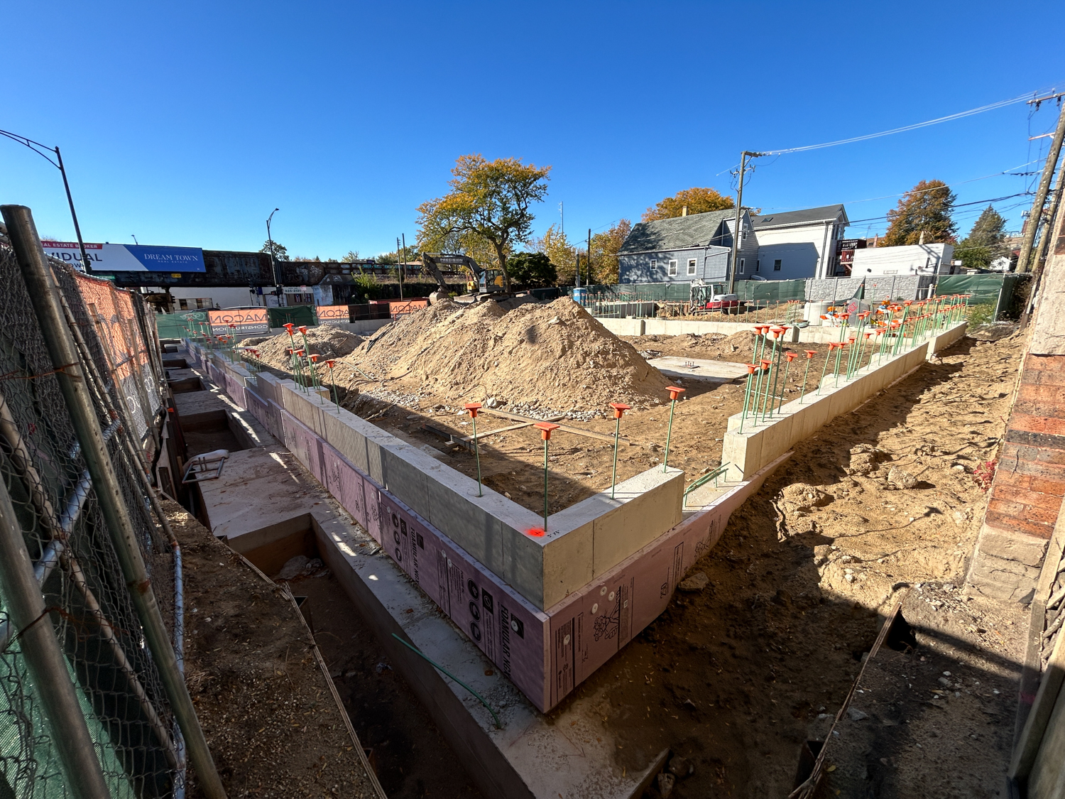 3605 North Ravenswood construction