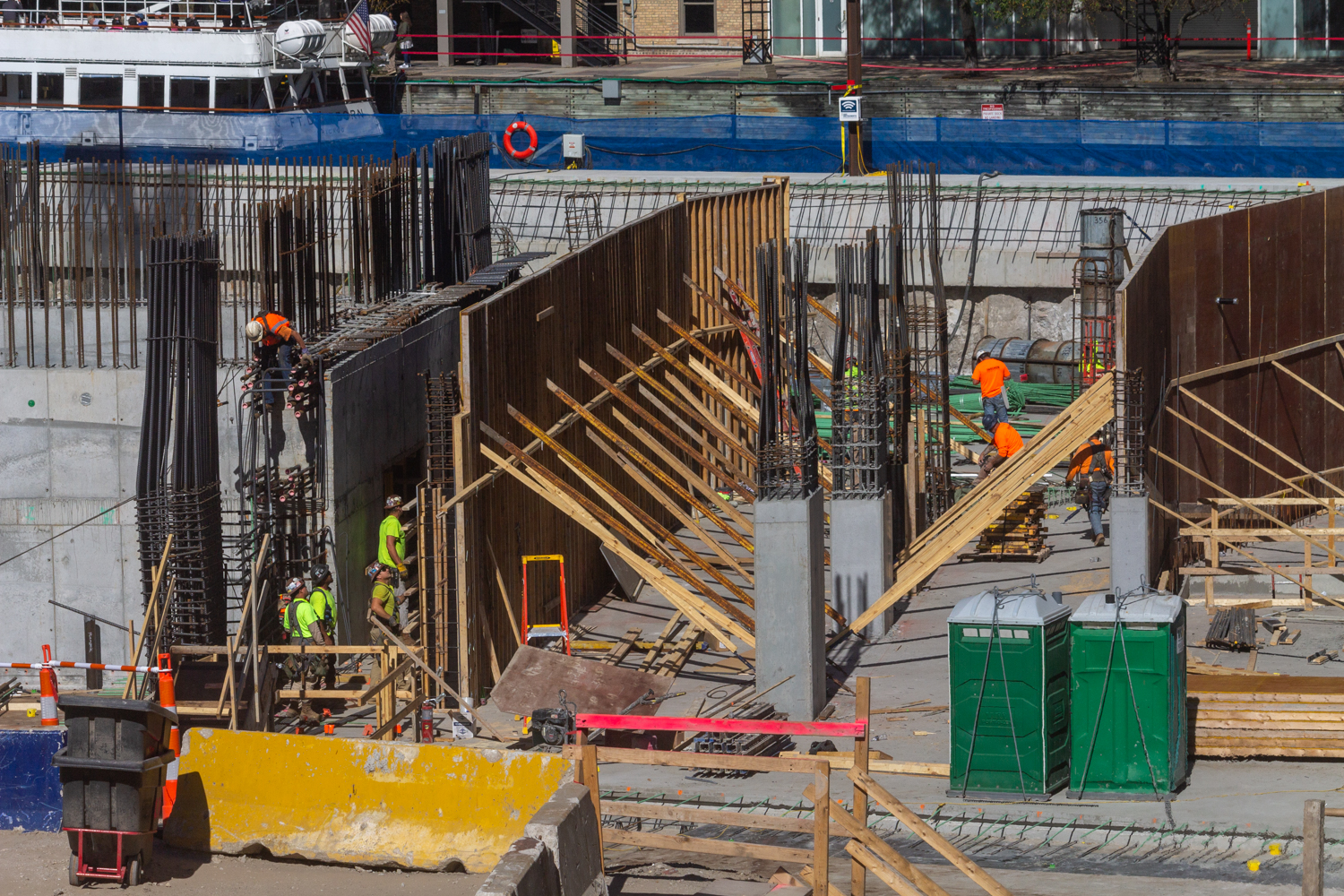 400 Lake Shore North Tower construction Oct 2024