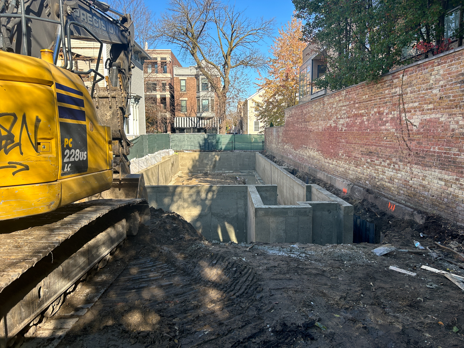 1313 West Wrightwood construction