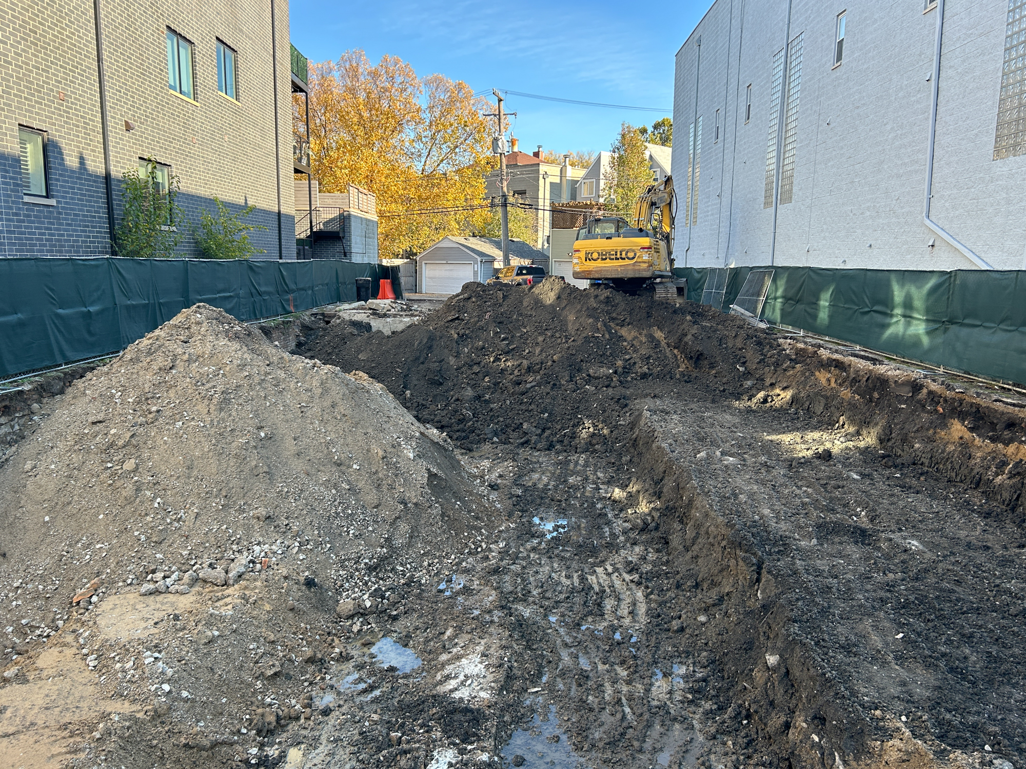 2435 North Clybourn Avenue construction