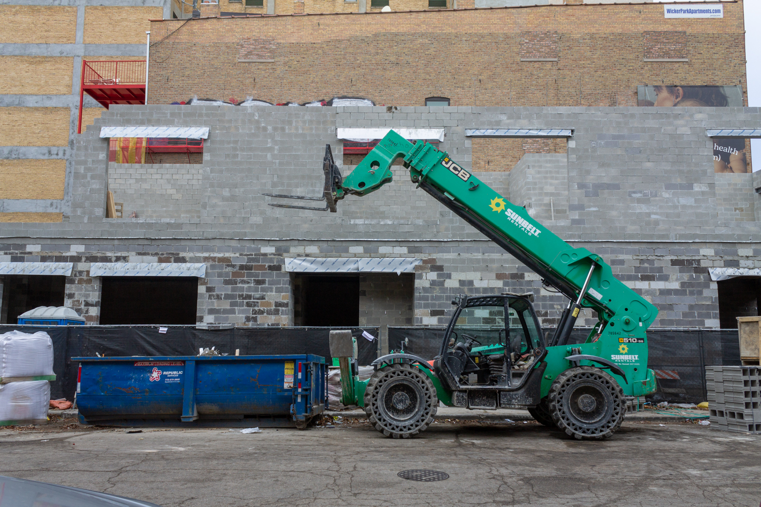 Wicker Park Place construction