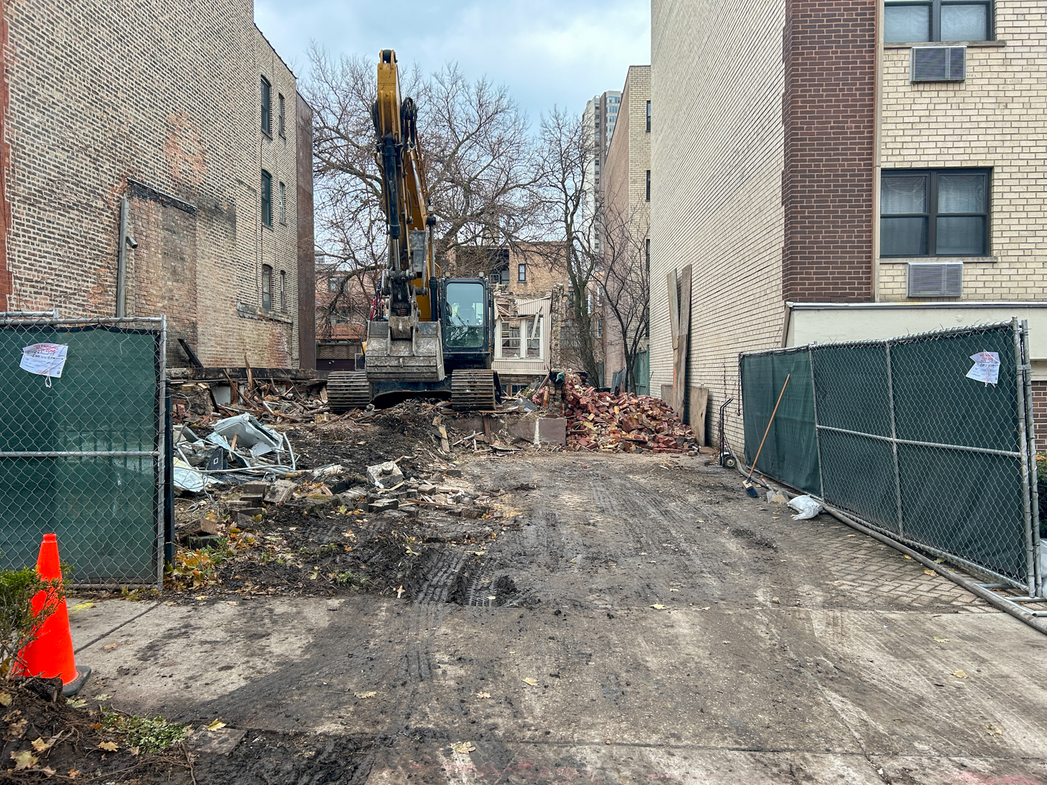 514 West Aldine Avenue demolition