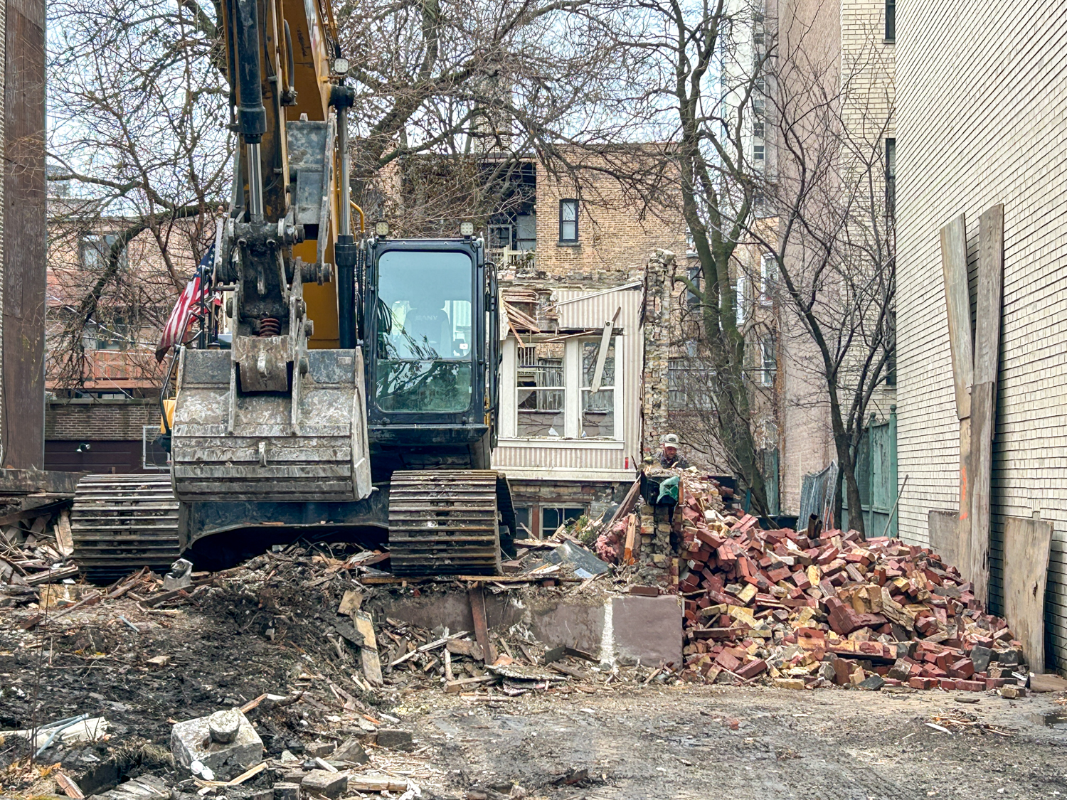 514 West Aldine Avenue demolition