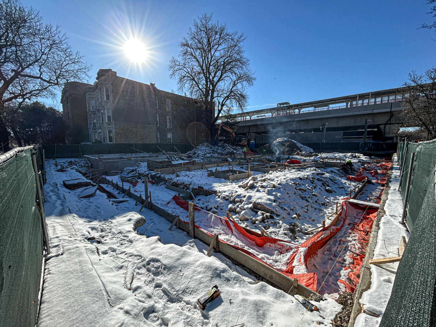 1101 West Berwyn Avenue construction