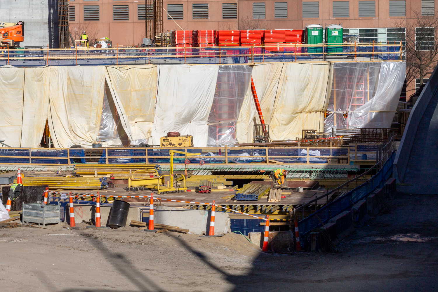 400 Lake Shore North Tower January 2025 construction