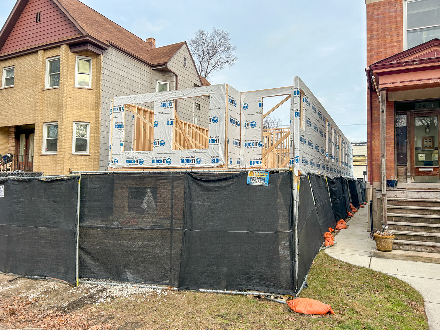 4243 North Damen Avenue construction