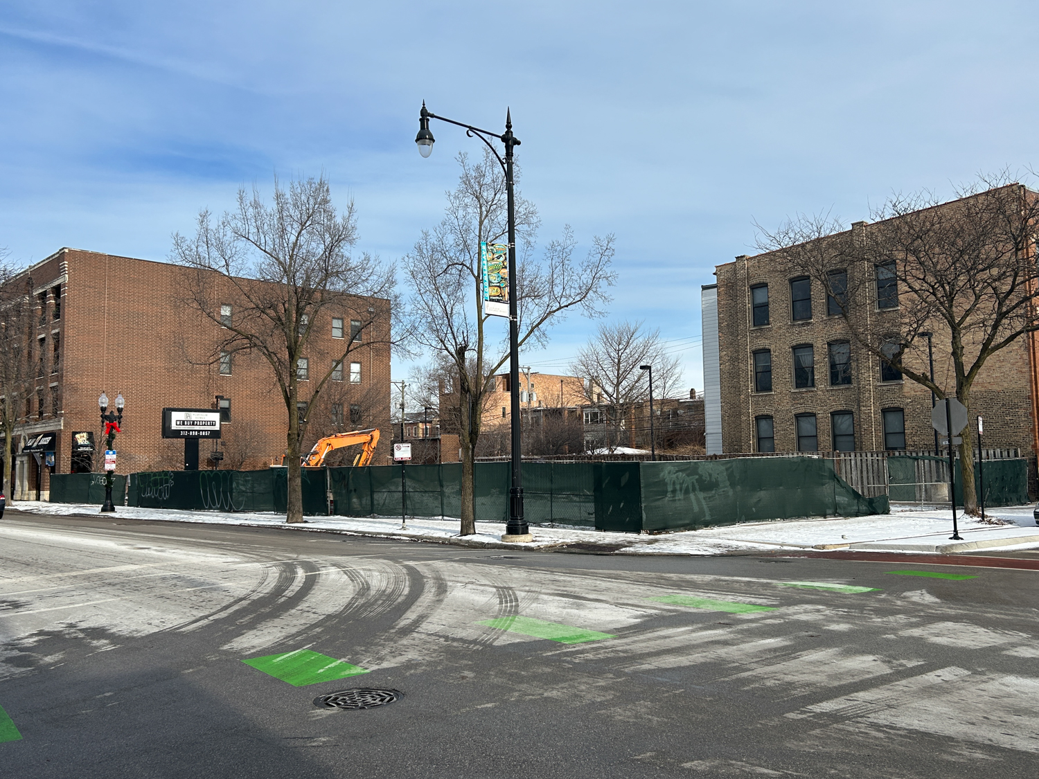 4713 North Clark Street construction permitted