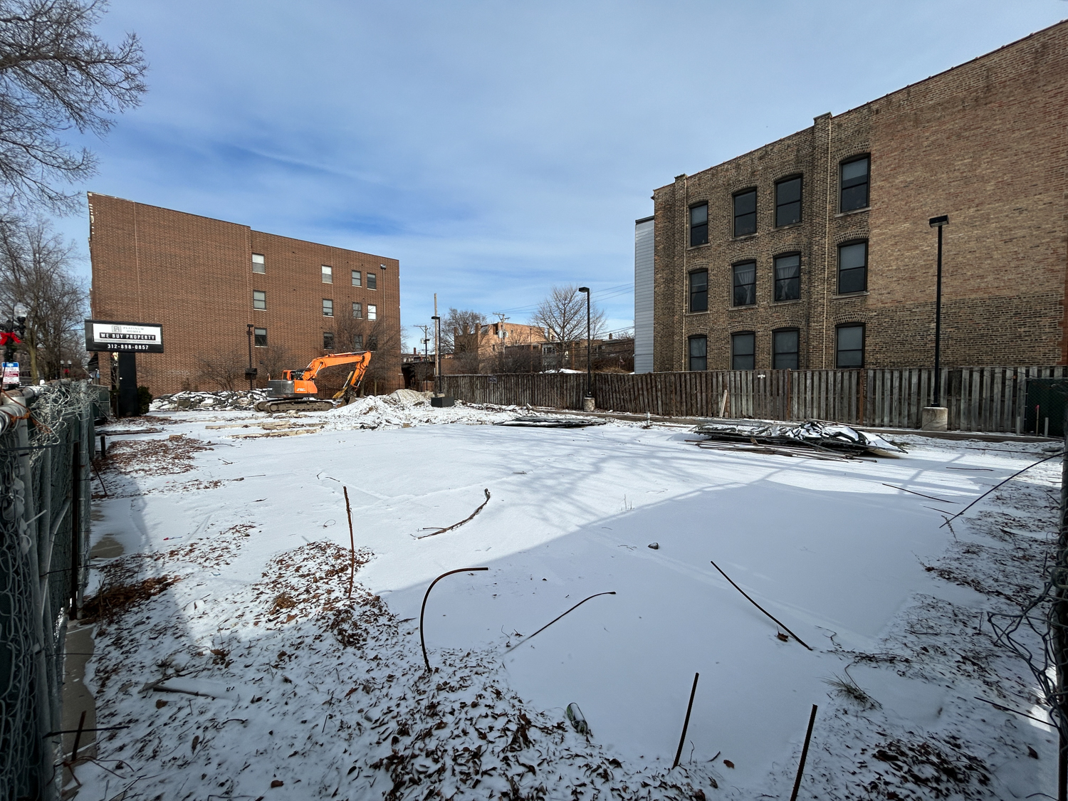 4713 North Clark Street construction permitted