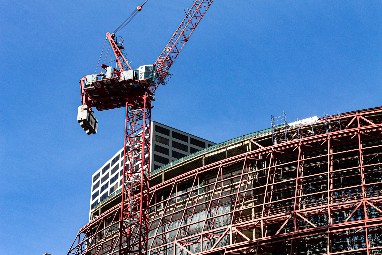 Thompson Center tower crane