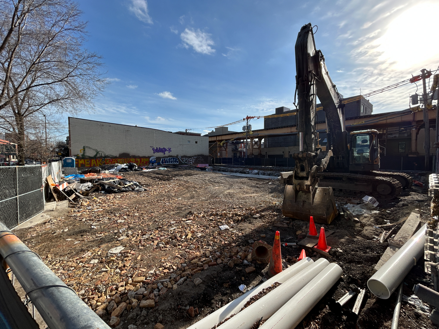 1880 North Milwaukee Avenue construction